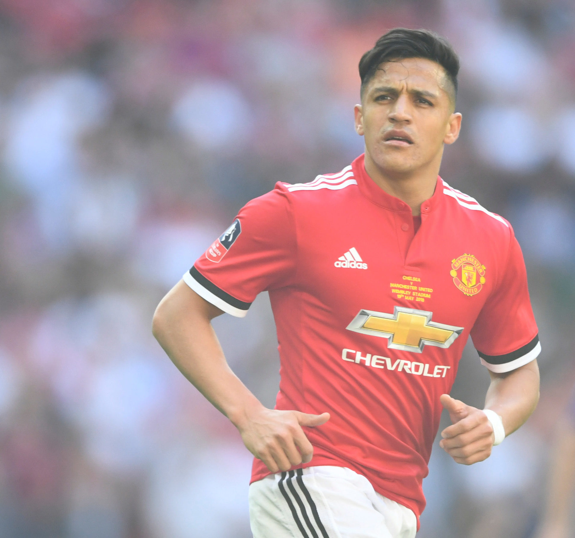 Man Utd's Alexis Sanchez and Chris Smalling to Stay in Italy Until the ...
