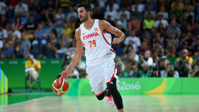 Ricky Rubio playing for Spain in 2016