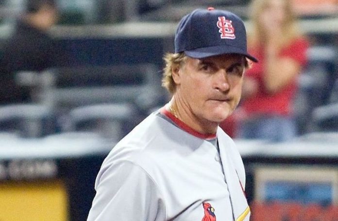 Tony La Russa with the Cardinals in 2008