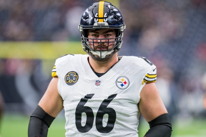 David DeCastro with the Pittsburgh Steelers