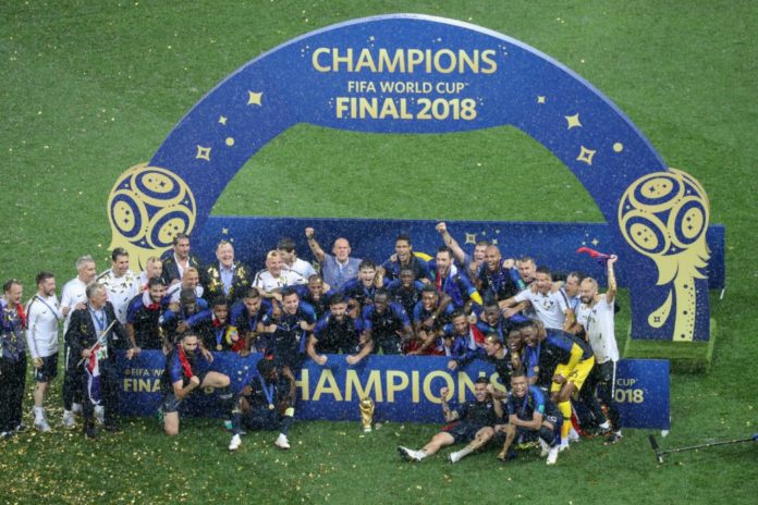 France's players celebrate the 2018 World Cup win