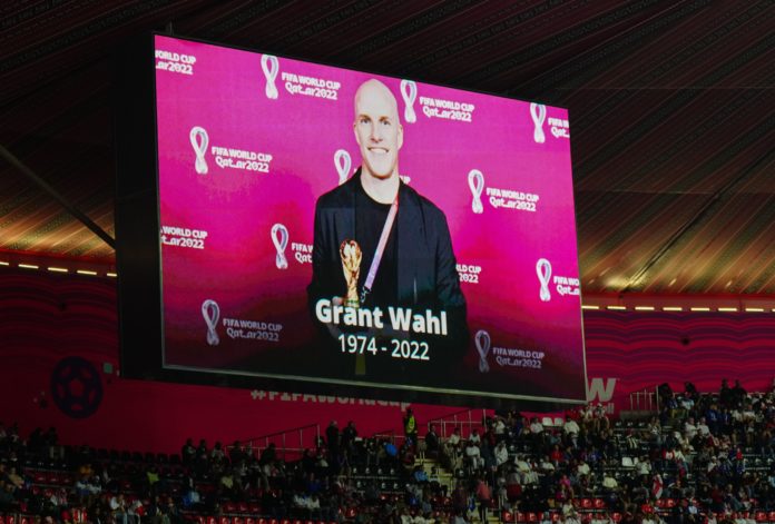 Tribute to US Soccer journalist Grant Wahl at 2022 FIFA World Cup