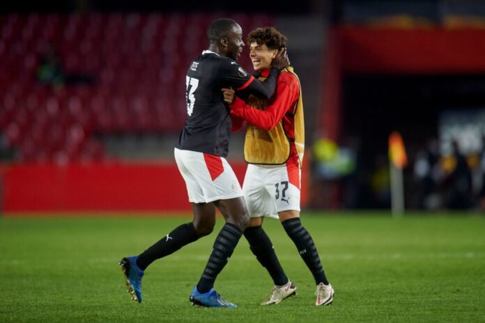 Richard Ledezma with PSV in 2020.