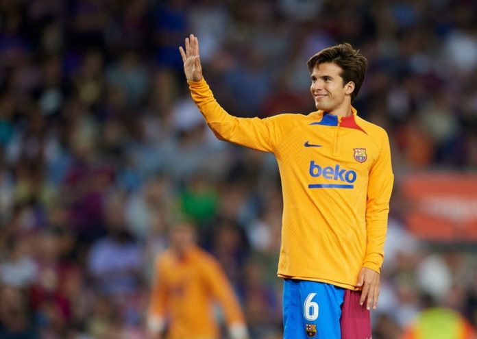 Riqui Puig with Barcelona in May 2022
